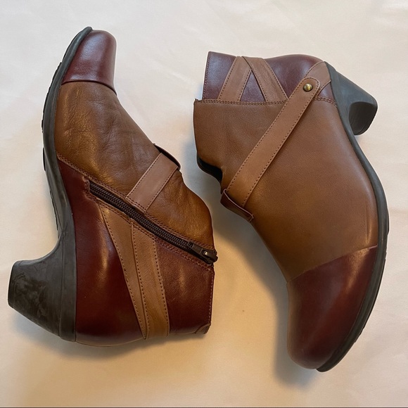 NAOT Ankle Bootie Boots Size 39, 8.5 USA | Buttery Soft | Made in Israel - Picture 8 of 11